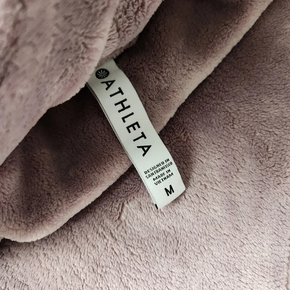 Athleta Fuzzy Crop Fit Turtle Neck Sweater. - Picture 4 of 4